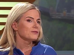 [video] Joanna Schmidt: "Grzegorz Schetyna tak przytulił Nowoczesną, że aż kości połamał"