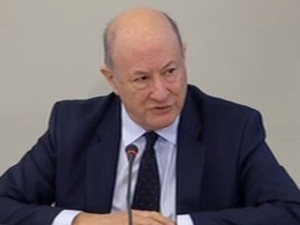 [video] "Czy był pan pracownikiem obcego wywiadu?" Rostowski w ogniu pytań na komisji śledczej ds. VAT