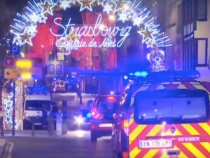 Polski dziennikarz postrzelony w głowę podczas zamachu w Strasburgu jest w stanie krytycznym