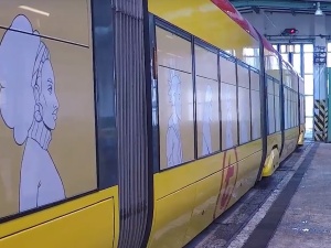 Szydercze komentarze po awarii trzaskowskiego "tramwaju różnorodności": Jaki prezydent taki tramwaj
