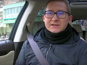 Sierakowski mówił że ma kasę z zagranicy i "Kaczyński może mu skoczyć", teraz prosi o kasę Polaków