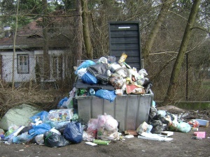 Wojna o śmieci. Ministerstwo Środowiska odpowiada na zarzuty warszawskiego ratusza