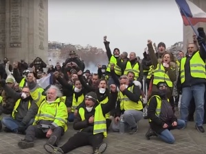 Ekspert Buisness Paris School: Wśród Żółtych Kamizelek popularne unieważnienie legalizacji homomałżeństw