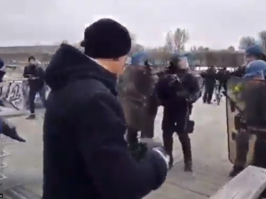 [Francja] Przeprowadzono zbiórkę pienędzy dla boksera, który zaatakował policję. Efekty zaskakują