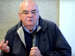 Ciekawe. Prof. Zajadło. Prawnik: "Można naruszyć konstytucję, by ją ratować"