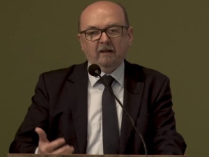 Prof. Legutko o słowach Grzegorza Schetyny: "To jest więcej niż nieprzyzwoitość. To granie śmiercią"