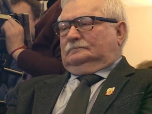 Wałęsa zachęca do uwag na temat jego życiorysu, jednocześnie strasząc sądem za pomówienia