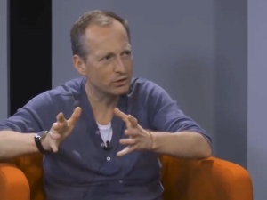 Konrad Piasecki ostro do działaczy Wiosny: "Sugeruję, żeby skupili się na tworzeniu list do PE..."