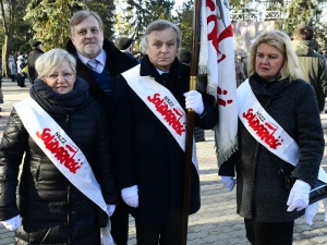 [Fotorelacja] Solidarność na pogrzebie przyjaciela "S" Jana Olszewskiego