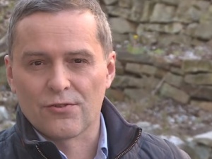 Gmyz: Próbuję sobie wyobrazić moich przyjaciół antykomunistów, jak będą głosować na listę Cimoszewicza
