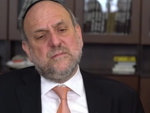 Naczelny rabin Polski: Stawianie zarzutu antysemityzmu wszystkim Polakom znieważa polskich Żydów