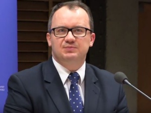 Rzecznik RPO o obaleniu pomnika ks. Jankowskiego: Pomniki się obala po odpowiedniej debacie