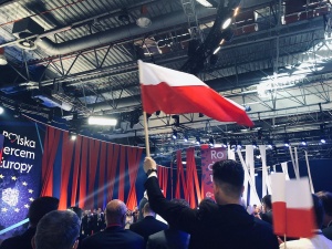 Po ogłoszeniu planów o 500 + na pierwsze dziecko internet eksplodował. PO: "To nasz program"