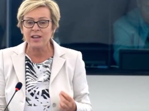 Jadwiga Wiśniewska: Potrzebujemy realnej polityki wspierającej kobiety