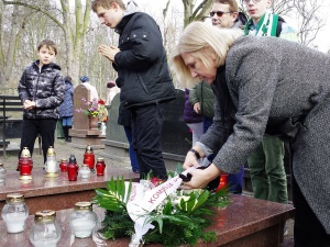 Solidarność pamięta: Cześć i Chwała Bohaterom!