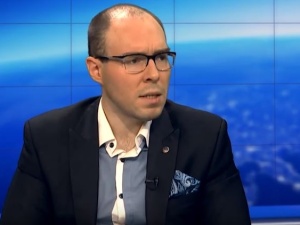 Znany prawicowy dziennikarz skazany na 3 miesiące za zniesławienie feministki