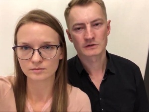 Kozlovska z prawem stałego pobytu w Belgii. Zgadnij, kto jej w tym pomógł?