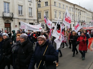 [Fotorelacja] Manifestacja pracowników sądów i prokuratur „Ostatki u premiera”