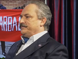 Nieoficjalnie: Marek Jakubiak dołączy do Konfederacji