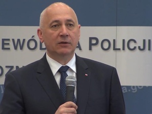 Min. Brudziński: "Polska Policja będzie bezwzględnie reagować na tego typu groźby karalne..."