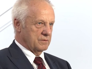 Stefan Niesiołowski odchodzi z polityki. "Nie wystartuję w jesiennych wyborach"