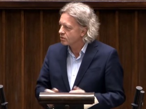 [video] "To Niemcy uratowały honor polskiego społeczeństwa". Kuriozalna przemowa Mieszkowskiego w Sejmie