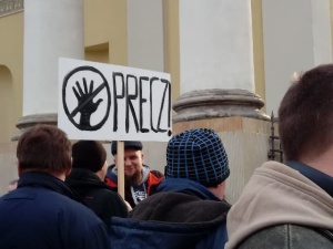 [Fotorelacja] Rozpoczął się Warszawski Protest Rodziców
