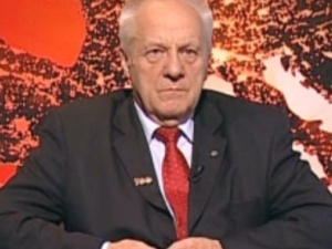 Niesiołowski: "W Kościele bardzo źle się czuję. Popiera dyktaturę PiS"