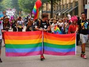 Postulaty LGBT. Kto i w imię czego z niestandardowych zachowań seksualnych uczynił polityczną świętość?
