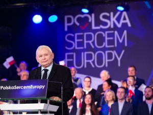 DoRzeczy.pl: "Informacja o tym, że Kaczyński odwołał wystąpienie Morawieckiego jest wyssana z palca"
