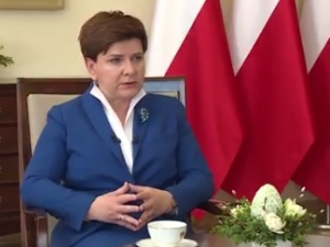 Szydło: Rząd podpisał z "S" poroz. zakładające wzrost wynagrodzeń nauczycieli. To wyraz odpowiedzialności