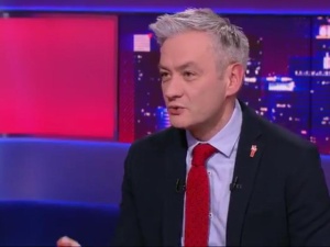 Bieroń: "Przejażdżka metrem z Timmermansem stworzyła więcej radości niż przypuszczałem". Semka komentuje