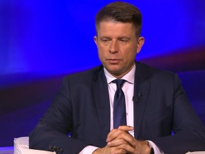Ryszard Petru: "Brak euro w Polsce to Polexit". Internauta: "Wyluzuj - wszak to niedziela handlowa"