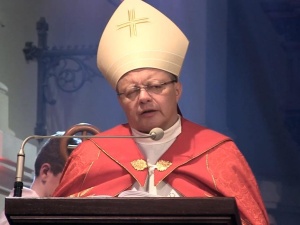 [video] Marsz dla Jezusa. Abp Ryś: Jezus szedł ku Męce z entuzjazmem, bo "radosnego dawcę miłuje Bóg"