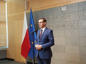 PMM wylatując do Brukseli: "Prawdopodobnie dla Polski będzie bardziej korzystny budżet niż planowaliśmy"