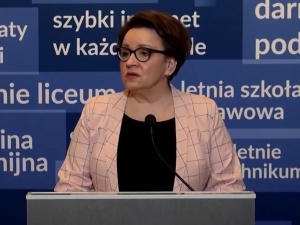 [video] Min. Zalewska: "Drodzy Maturzyści, matura już 6 maja. Przed Wami intensywny miesiąc"