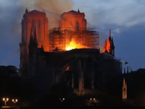 Podano prawdopodobną przyczynę pożaru w Notre Dame