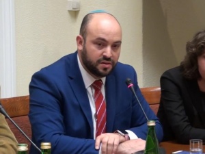 Daniels: "Nawet po głupocie w Polsce w zeszłym tygodniu, musimy zauważyć znaczny spadek antysemityzmu"