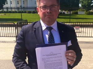Tomasz Rzymkowski [K'15]: Właśnie przedstawiłem przed Białym Domem ustawę anty-447