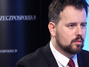 Prof. Żerko o wywiadzie Nizinkiewicza z Saryuszem-Wolskim: "Facet zmanipulował wywiad i rżnie głupa"
