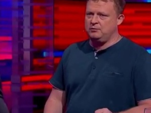 Tomasz Piątek napisał kolejną książkę? "9 maja wychodzi książka "Morawiecki i jego tajemnice"