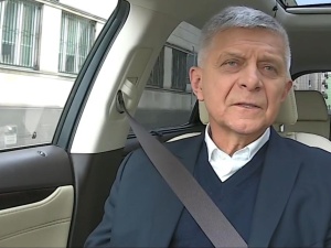 M. Belka: "Mnie tęcza nie obraża. Polska dla wierzących i niewierzących". Mec. Kwaśniewski odpowiada