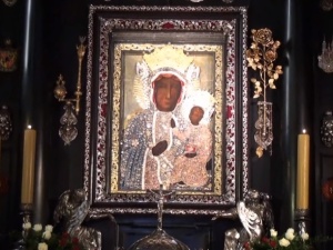 Na Jasne Górze trwa różaniec ekspiacyjny za profanację Ikony Matki Boskiej Częstochowskiej