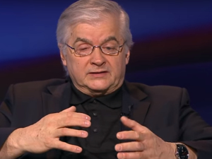 Alternatywna rzeczywistość W. Cimoszewicza: "Pamiętam połowę lat 70-tych., wiele osób było zadowolonych"