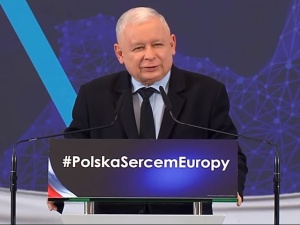 [najnowszy sondaż] PiS na czele, po piętach depcze Koalicja Europejska. 5 ugrupowań przekracza próg