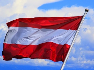 Nisztor o aferze taśmowej w Austrii: "Widać różnice standardów w wyjaśnianiu skandalu". Gmyz odpowiada