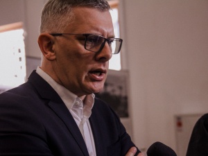 Cenckiewicz publikuje postanowienie sądu w sprawie z Wałęsą. "Moje pierwsze małe zwycięstwo"