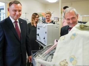 Para Prezydencka odwiedziła sześcioraczki w Szpitalu Uniwersyteckim w Krakowie
