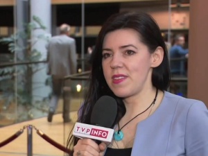 Dominika Cosic: "Konfrontacja [z KE] wpływa na większe zaangażowanie i zainteresowanie polityką unijną"