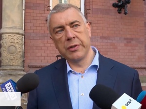 Usprawiedliwienie nieobecności Tuska na komisji VAT, Giertych wysłał w piątek, listem ekonomicznym